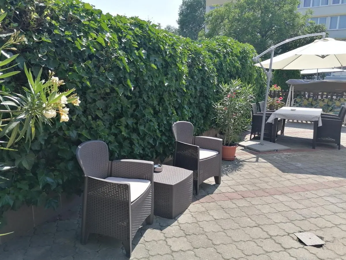 Kertesz Vendeghaz Hotel Eger 0*,