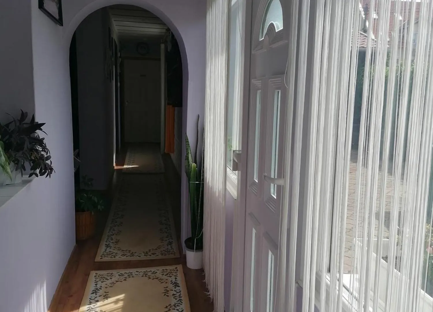 Konukevi Kertesz Vendeghaz Otel Eğri